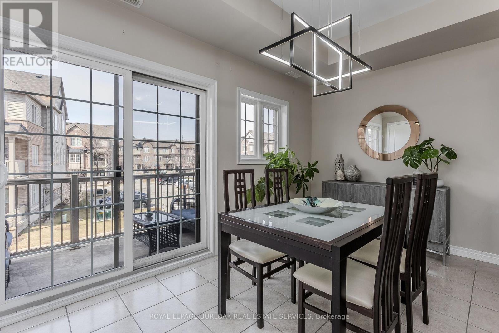 26 - 1401 Plains Road, Burlington, Ontario  L7R 0C2 - Photo 9 - W12928622