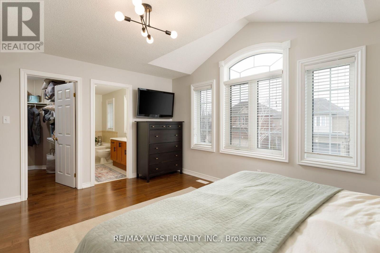 2240 Osprey Lane, Oakville, Ontario  L6M 3Z8 - Photo 36 - W12924176