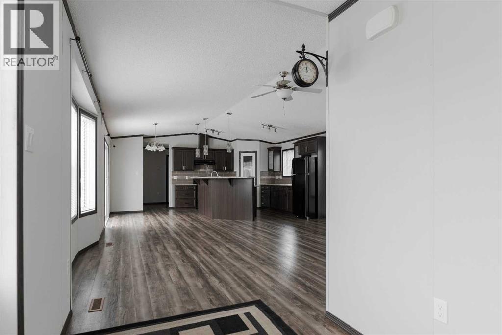 309 Mckinlay Crescent, Fort Mcmurray, Alberta  T9K 2M9 - Photo 2 - A2294285