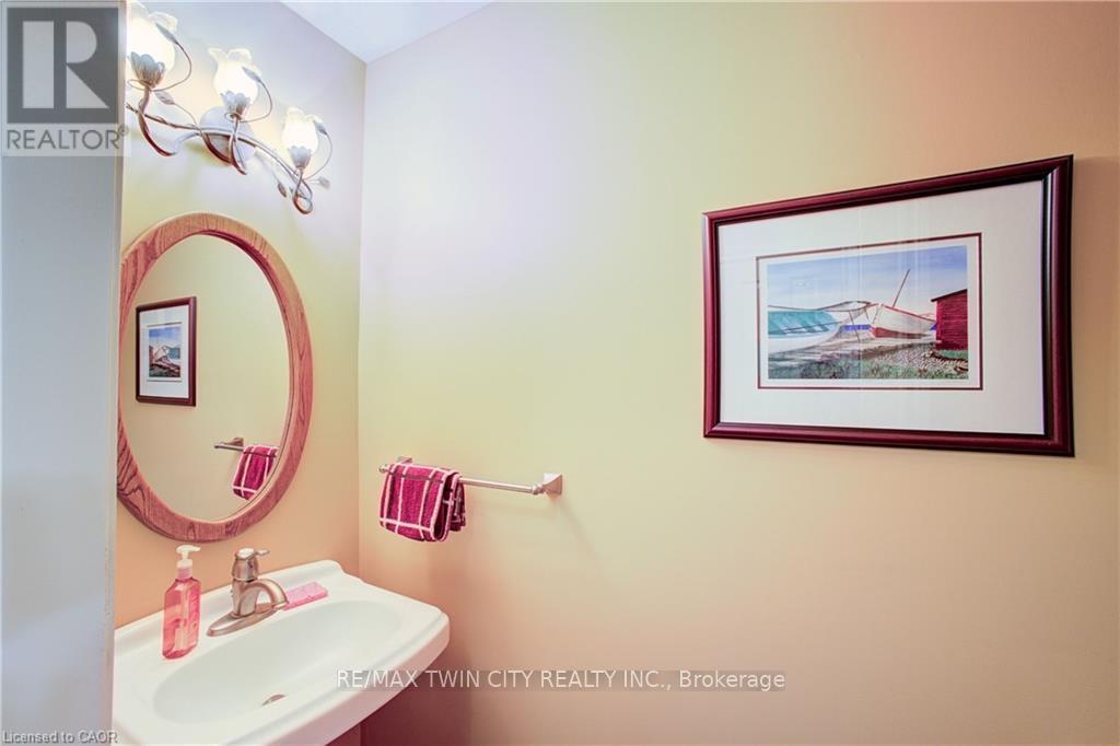 122287 Concession 8 Road, West Grey, Ontario  N0G 1C0 - Photo 29 - X12967480