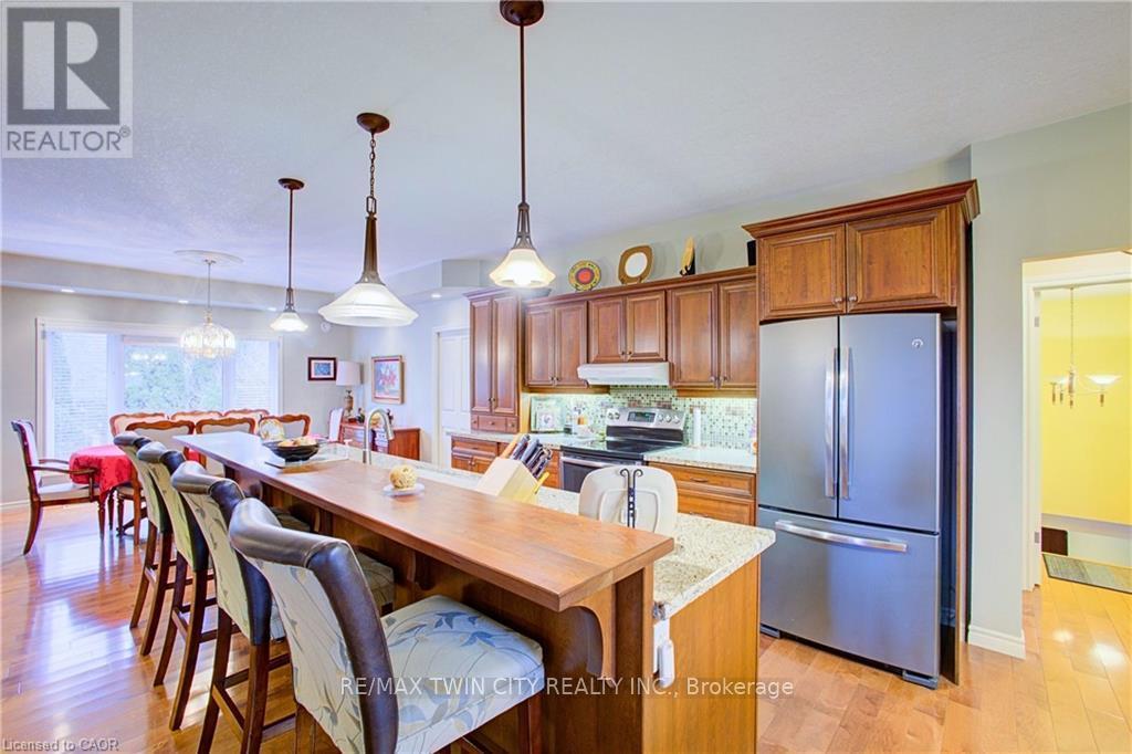 122287 Concession 8 Road, West Grey, Ontario  N0G 1C0 - Photo 13 - X12967480