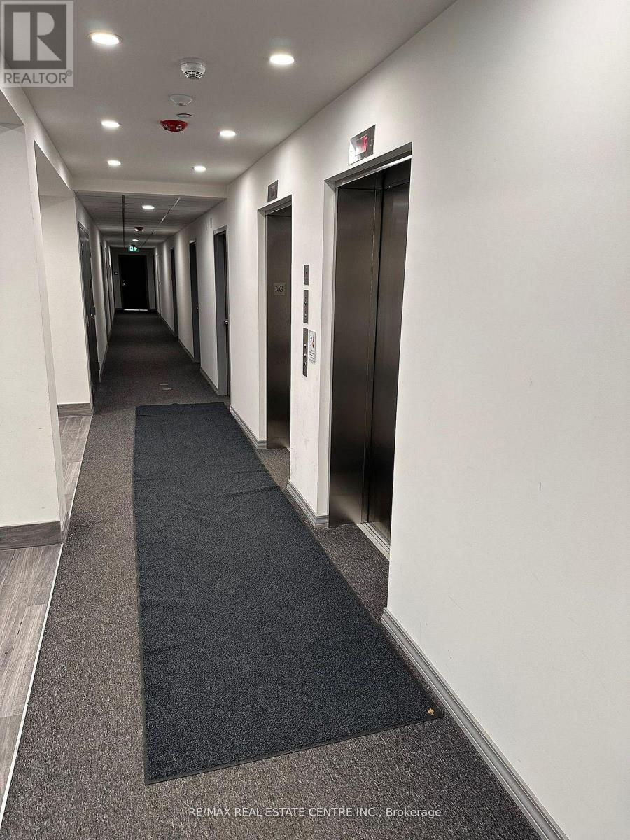 101 - 181 Elmira Road, Guelph, Ontario  N1K 1R2 - Photo 5 - X12875826