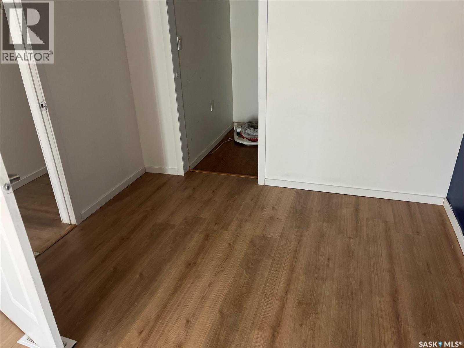 5009 8th Avenue, Regina, Saskatchewan  S4T 0W4 - Photo 9 - SK027760