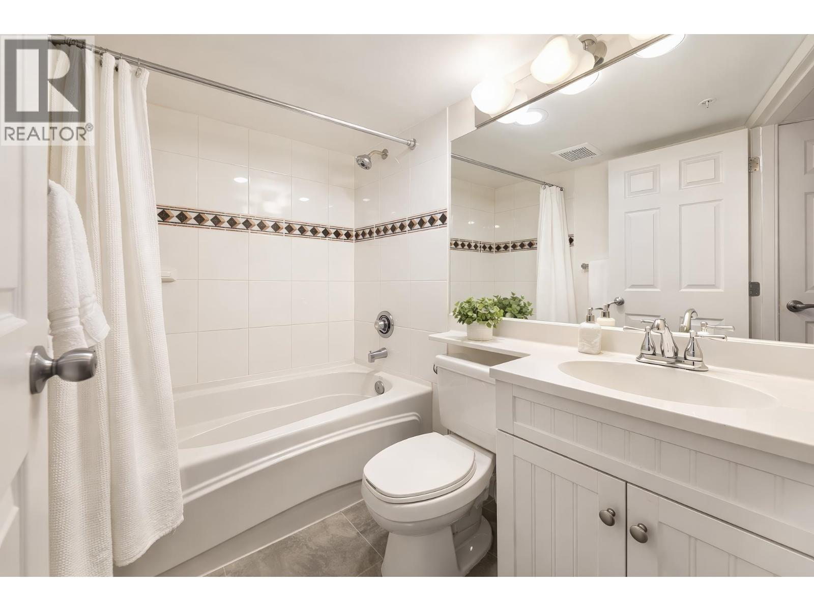 2010 939 Homer Street, Vancouver, British Columbia  V6B 2W6 - Photo 18 - R3094311