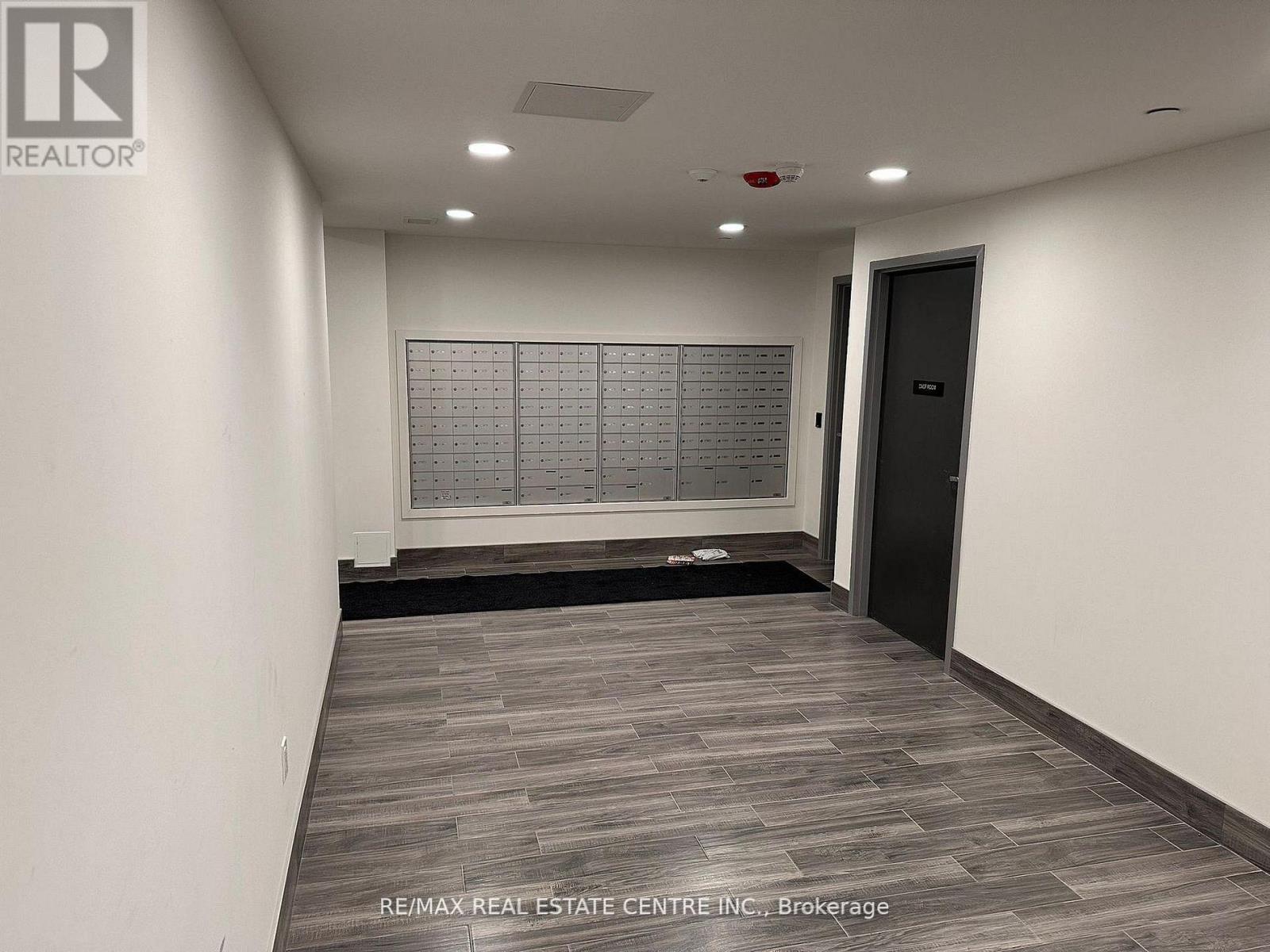 101 - 181 Elmira Road, Guelph, Ontario  N1K 1R2 - Photo 7 - X12875826