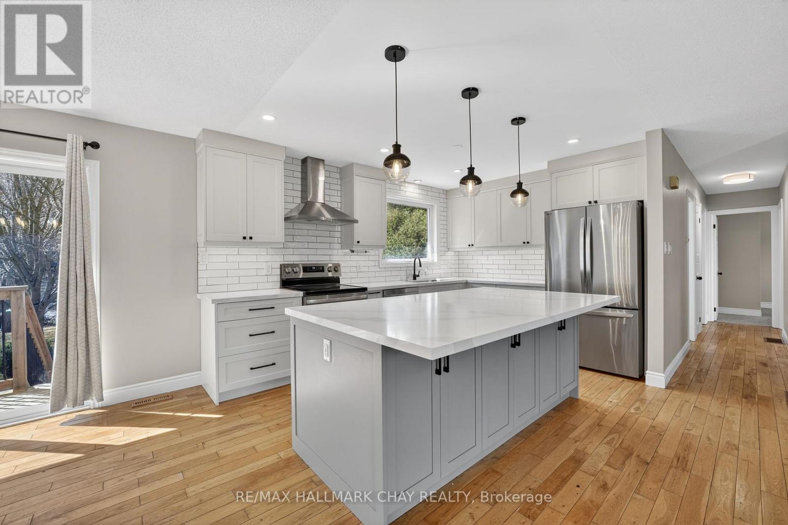 224 Thornton Avenue, Essa (Thornton), Ontario  L0L 2N0 - Photo 13 - N12984564