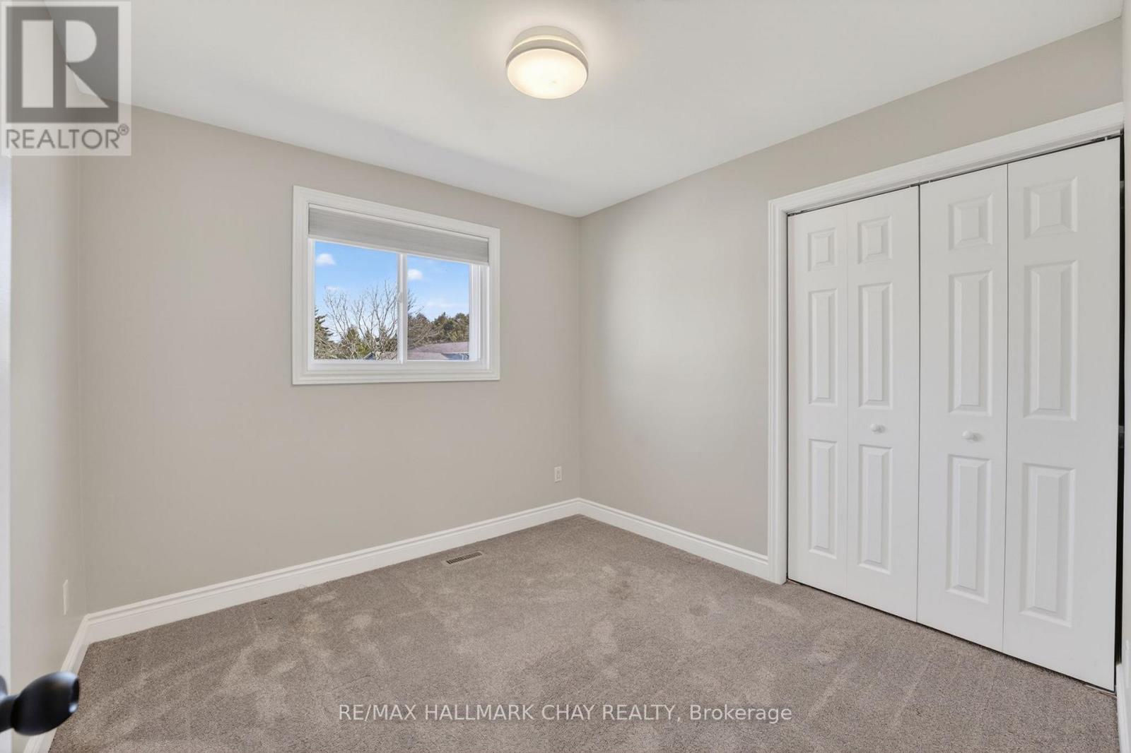 224 Thornton Avenue, Essa (Thornton), Ontario  L0L 2N0 - Photo 18 - N12984564