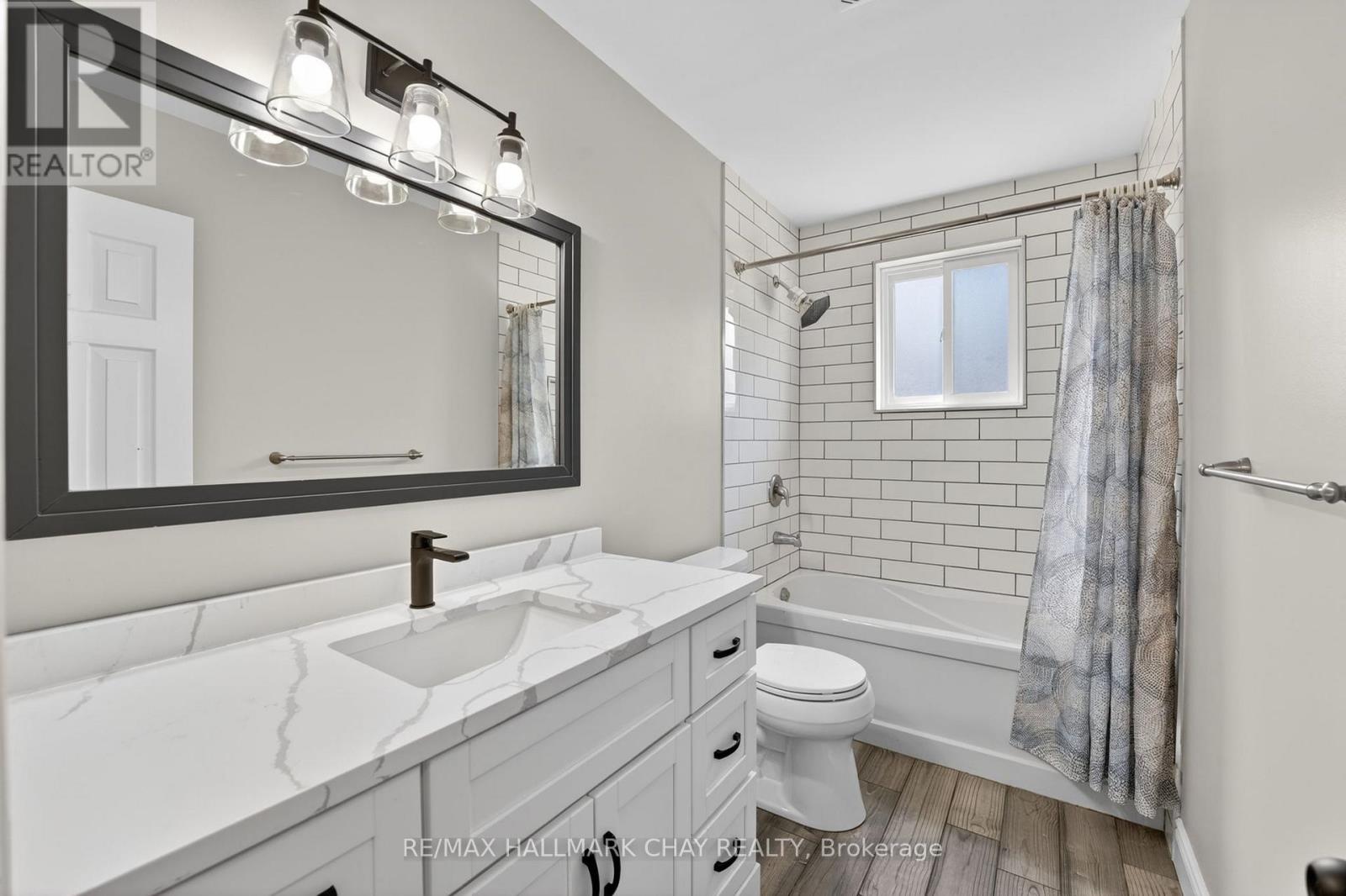 224 Thornton Avenue, Essa (Thornton), Ontario  L0L 2N0 - Photo 23 - N12984564