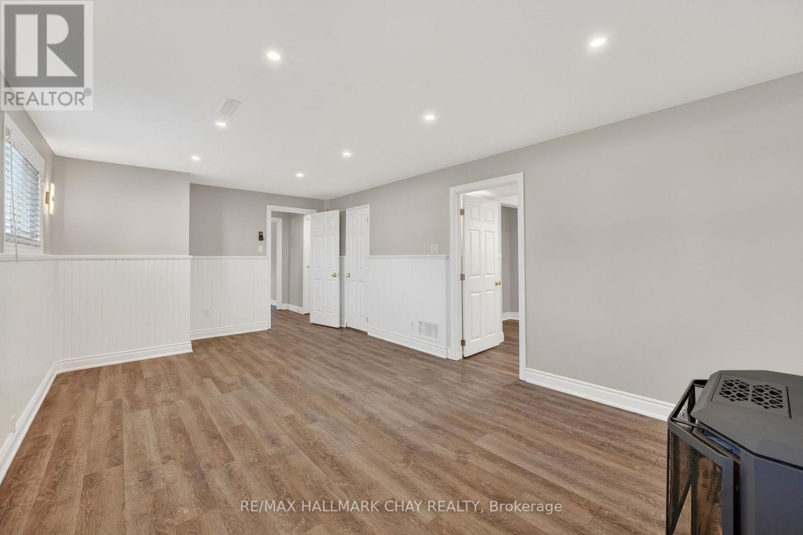 224 Thornton Avenue, Essa (Thornton), Ontario  L0L 2N0 - Photo 27 - N12984564