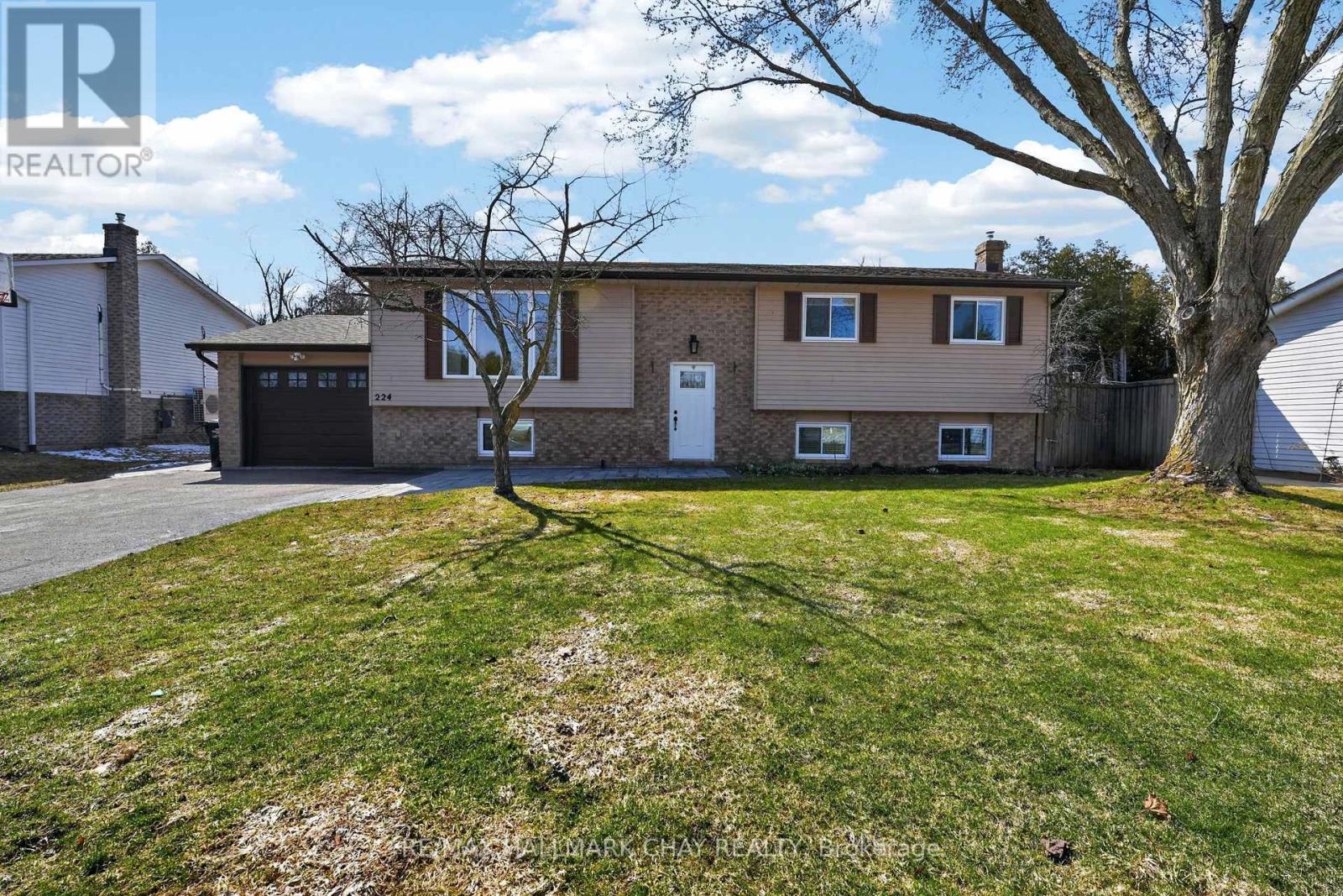 224 Thornton Avenue, Essa (Thornton), Ontario  L0L 2N0 - Photo 3 - N12984564