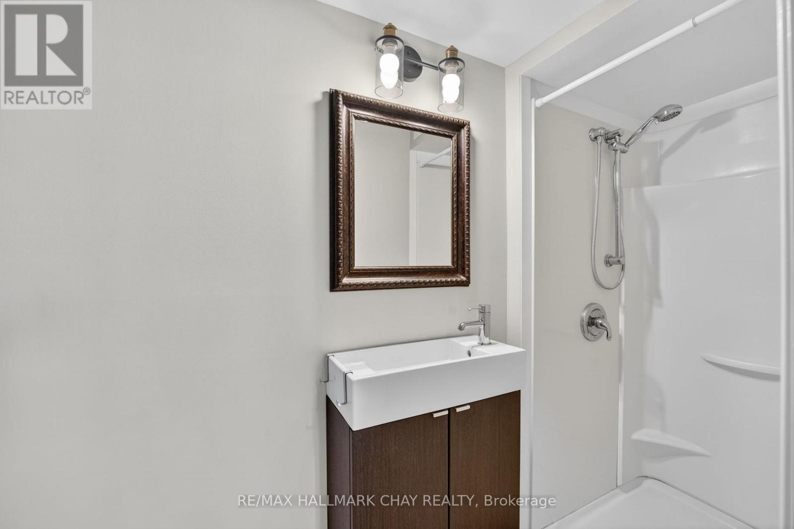 224 Thornton Avenue, Essa (Thornton), Ontario  L0L 2N0 - Photo 31 - N12984564