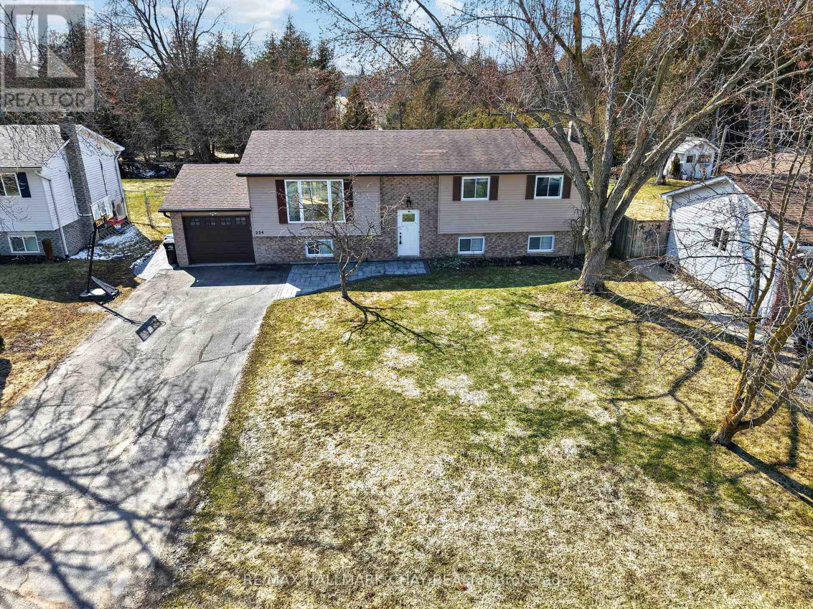 224 Thornton Avenue, Essa (Thornton), Ontario  L0L 2N0 - Photo 45 - N12984564