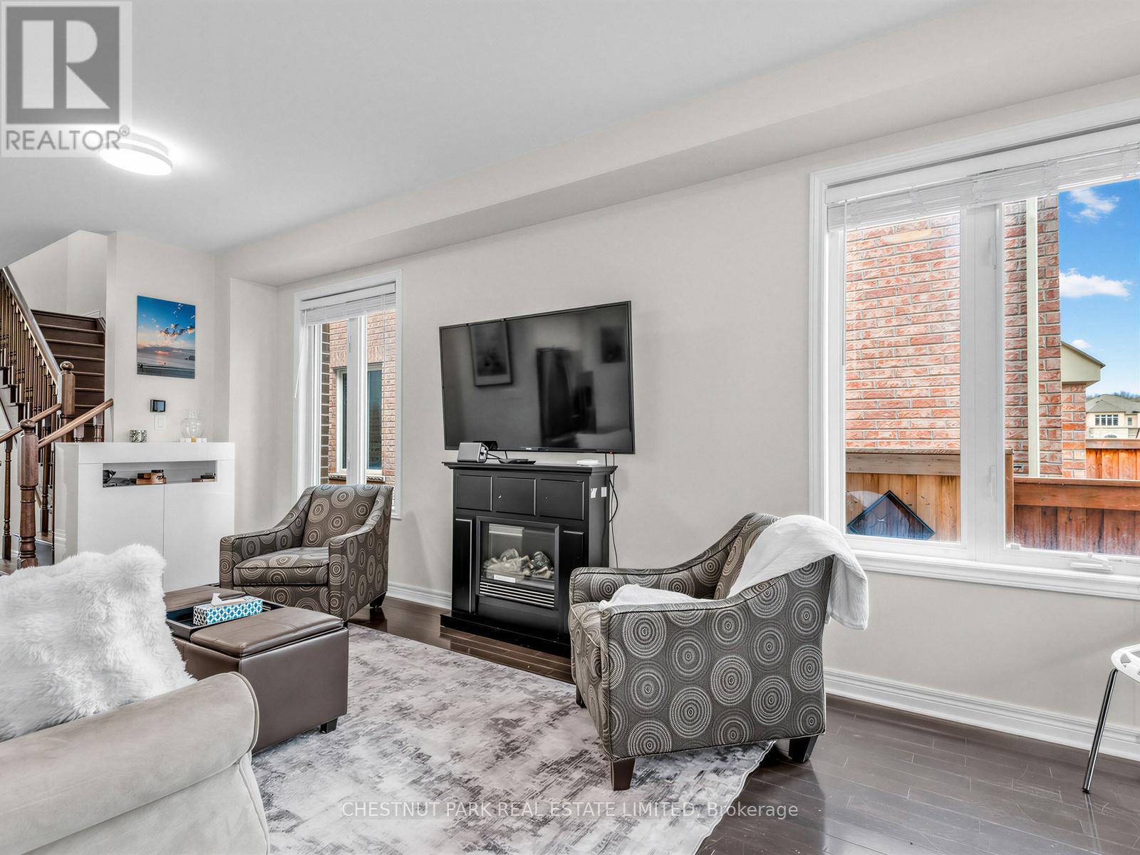 11 Constable Street, Aurora, Ontario  L4G 1B7 - Photo 11 - N12984700