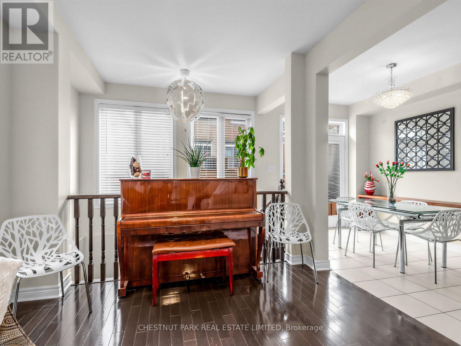 11 Constable Street, Aurora, Ontario  L4G 1B7 - Photo 12 - N12984700