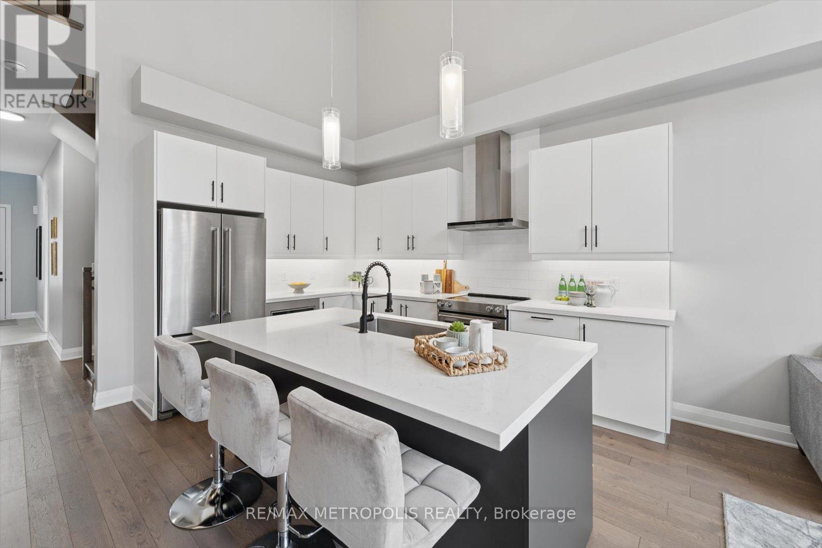 19 Vern Robertson Gate, Uxbridge, Ontario  L9P 0R9 - Photo 15 - N12984744