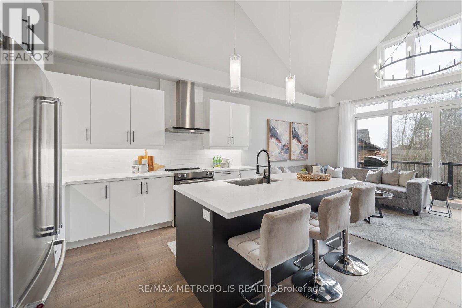 19 Vern Robertson Gate, Uxbridge, Ontario  L9P 0R9 - Photo 17 - N12984744