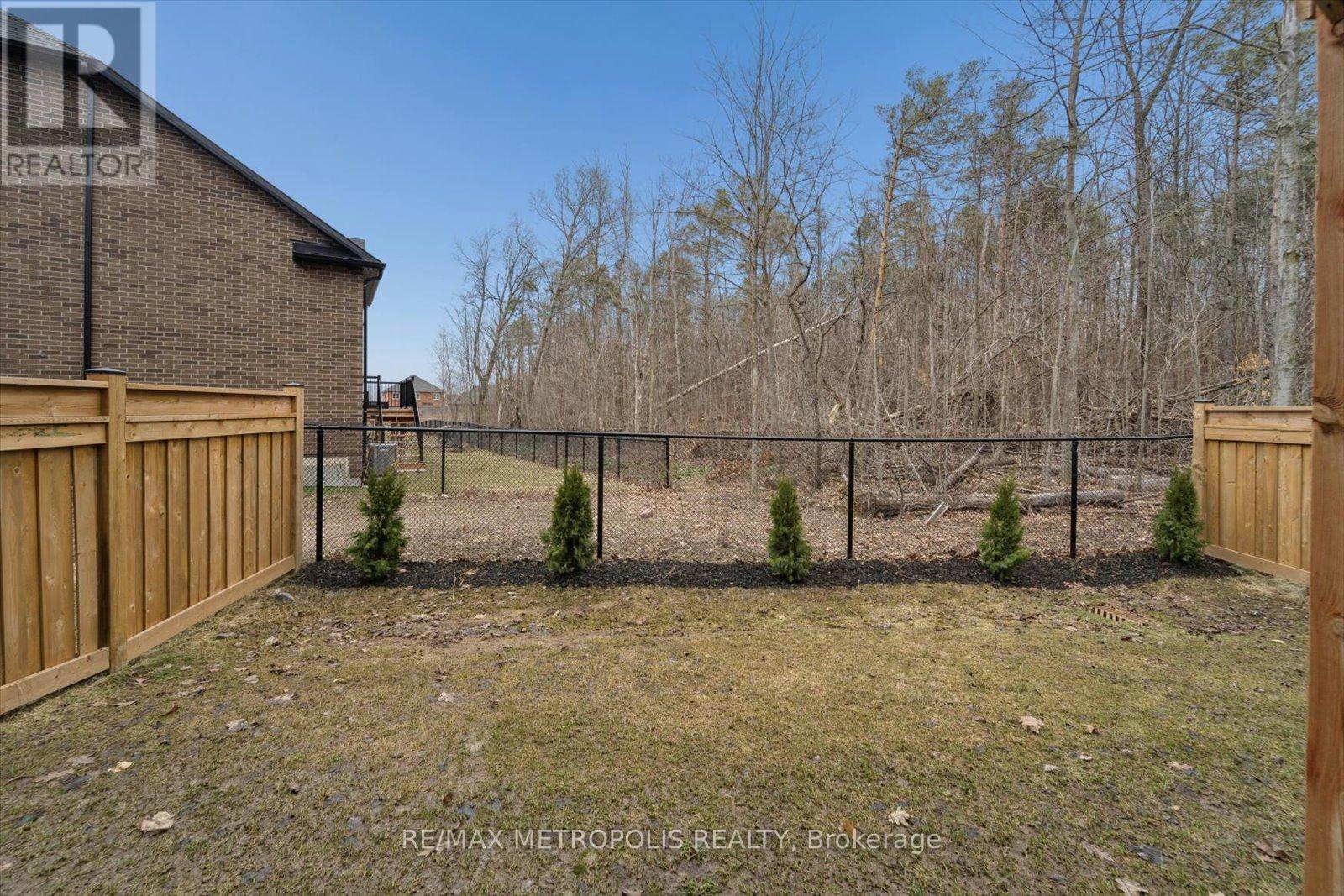 19 Vern Robertson Gate, Uxbridge, Ontario  L9P 0R9 - Photo 38 - N12984744
