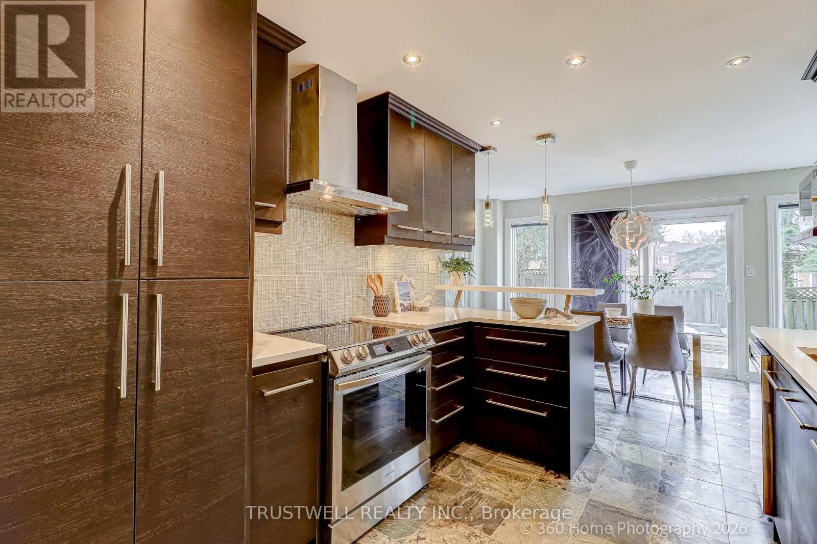 224 Hollingham Road, Markham, Ontario  L3R 8K3 - Photo 7 - N12984774