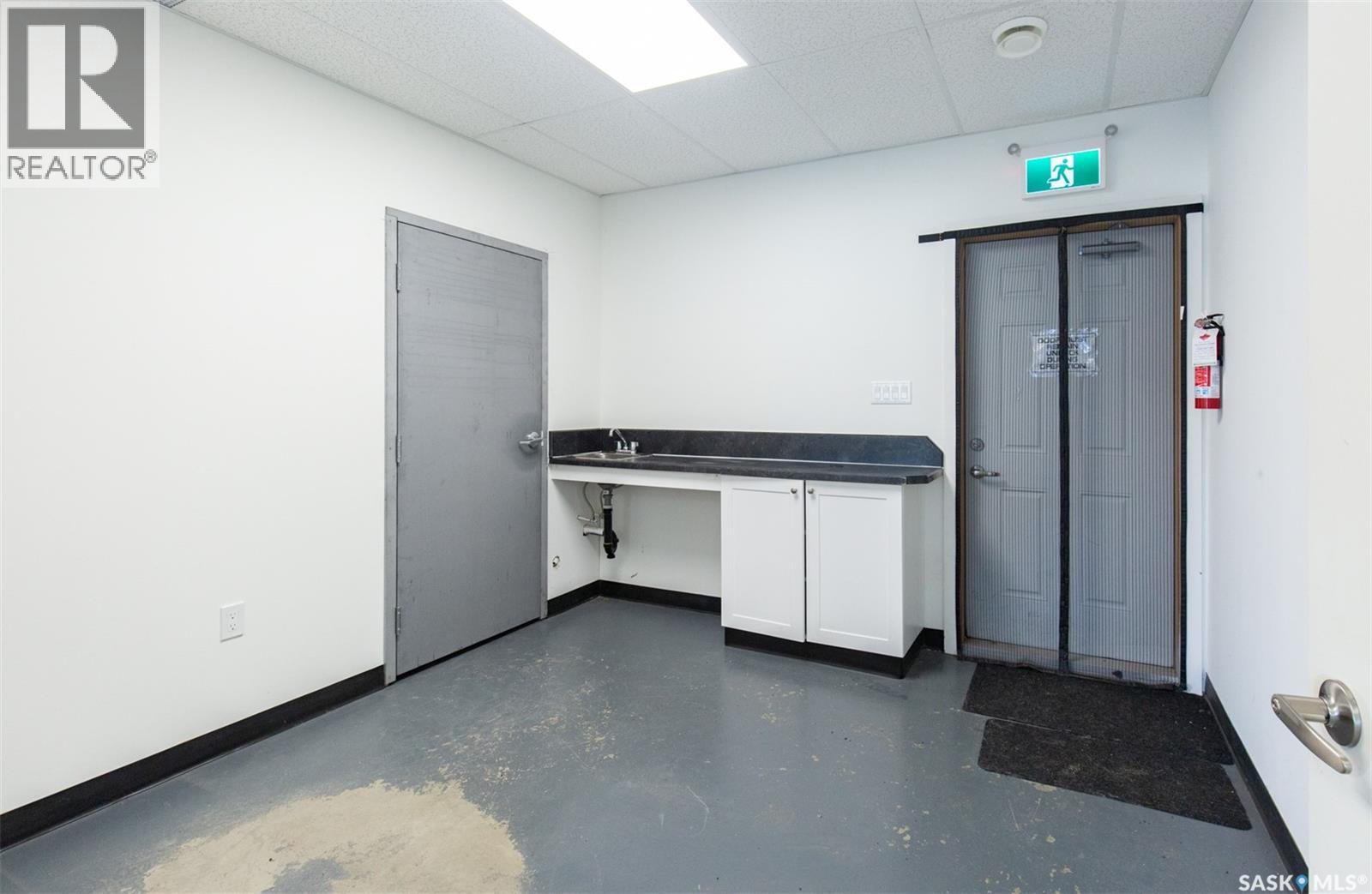 256 High Street W, Moose Jaw, Saskatchewan  S6H 1S7 - Photo 5 - SK032618