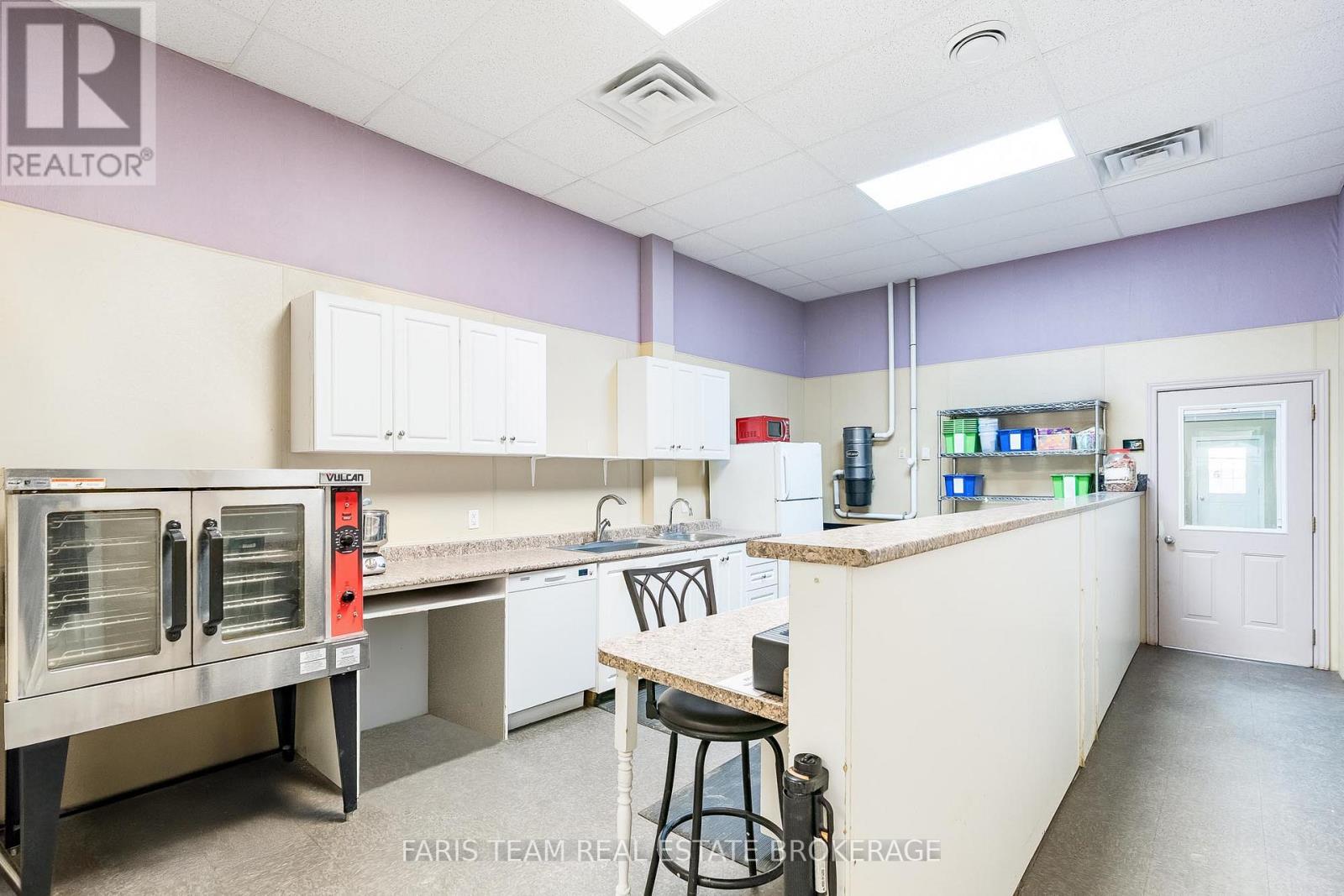 301 Concession 4 Road E, Tiny, Ontario L0L 2T0 - Photo 37 - S12984510