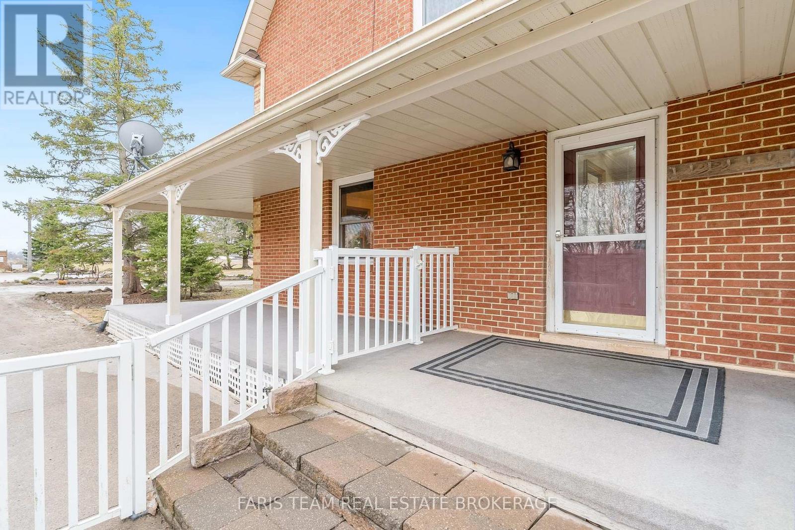 301 Concession 4 Road E, Tiny, Ontario L0L 2T0 - Photo 8 - S12984510