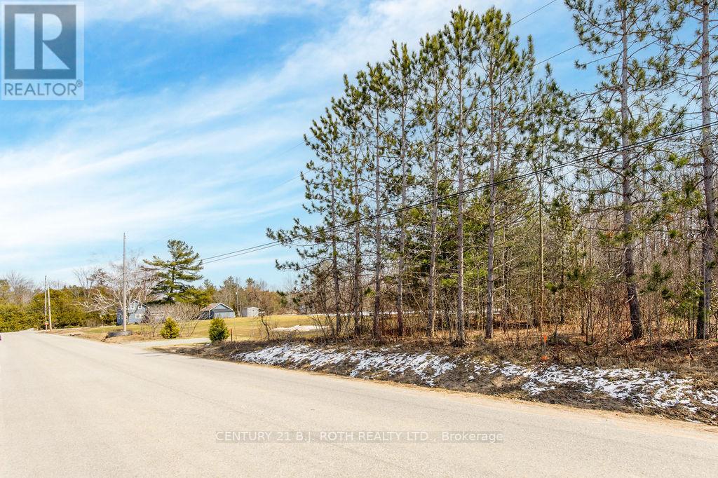 37 Todd Lane, Tay, Ontario  L0K 2A0 - Photo 14 - S12984694