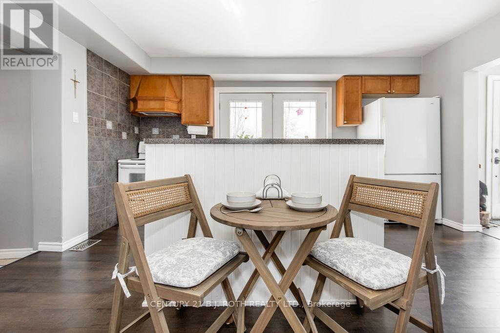 490 Park Street, Tay, Ontario  L0K 2A0 - Photo 15 - S12984718