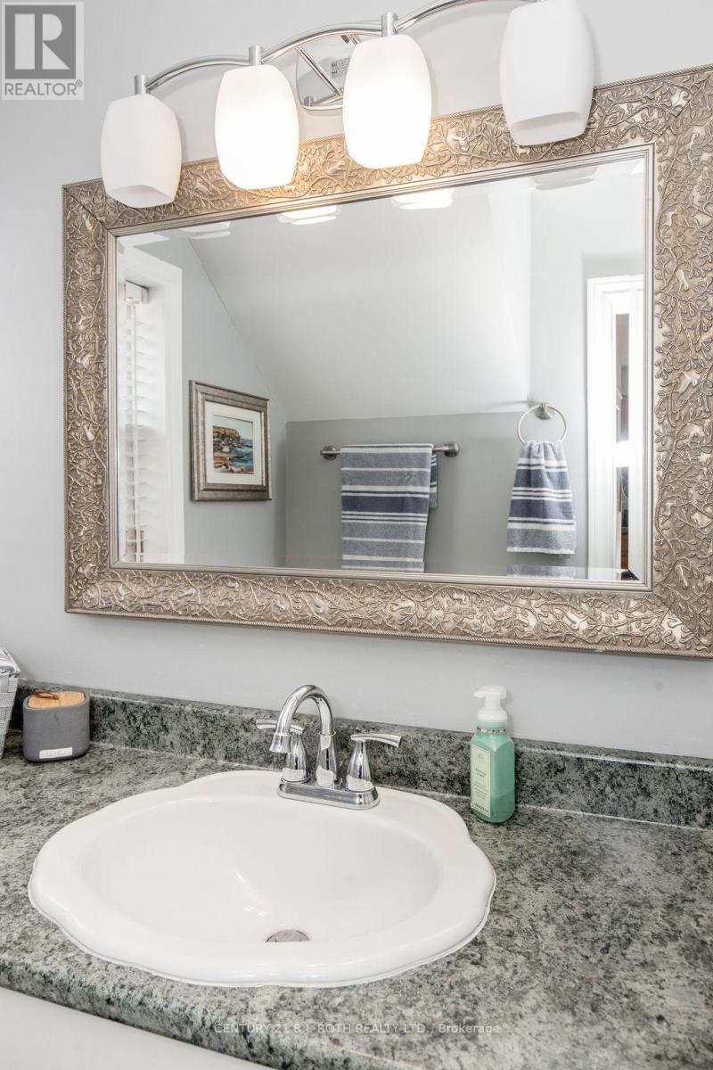 490 Park Street, Tay, Ontario  L0K 2A0 - Photo 18 - S12984718