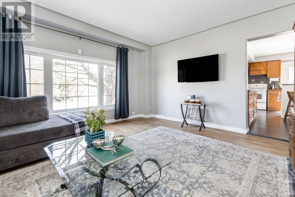 490 Park Street, Tay, Ontario  L0K 2A0 - Photo 21 - S12984718