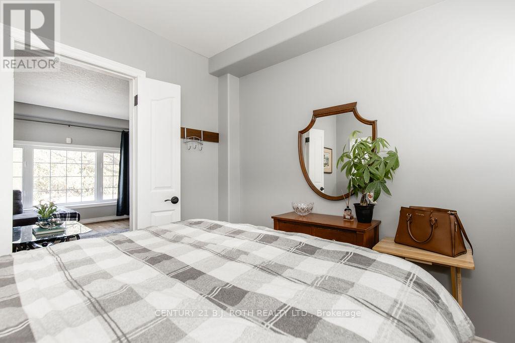 490 Park Street, Tay, Ontario  L0K 2A0 - Photo 25 - S12984718