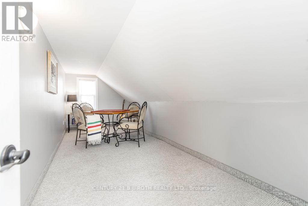 490 Park Street, Tay, Ontario  L0K 2A0 - Photo 34 - S12984718