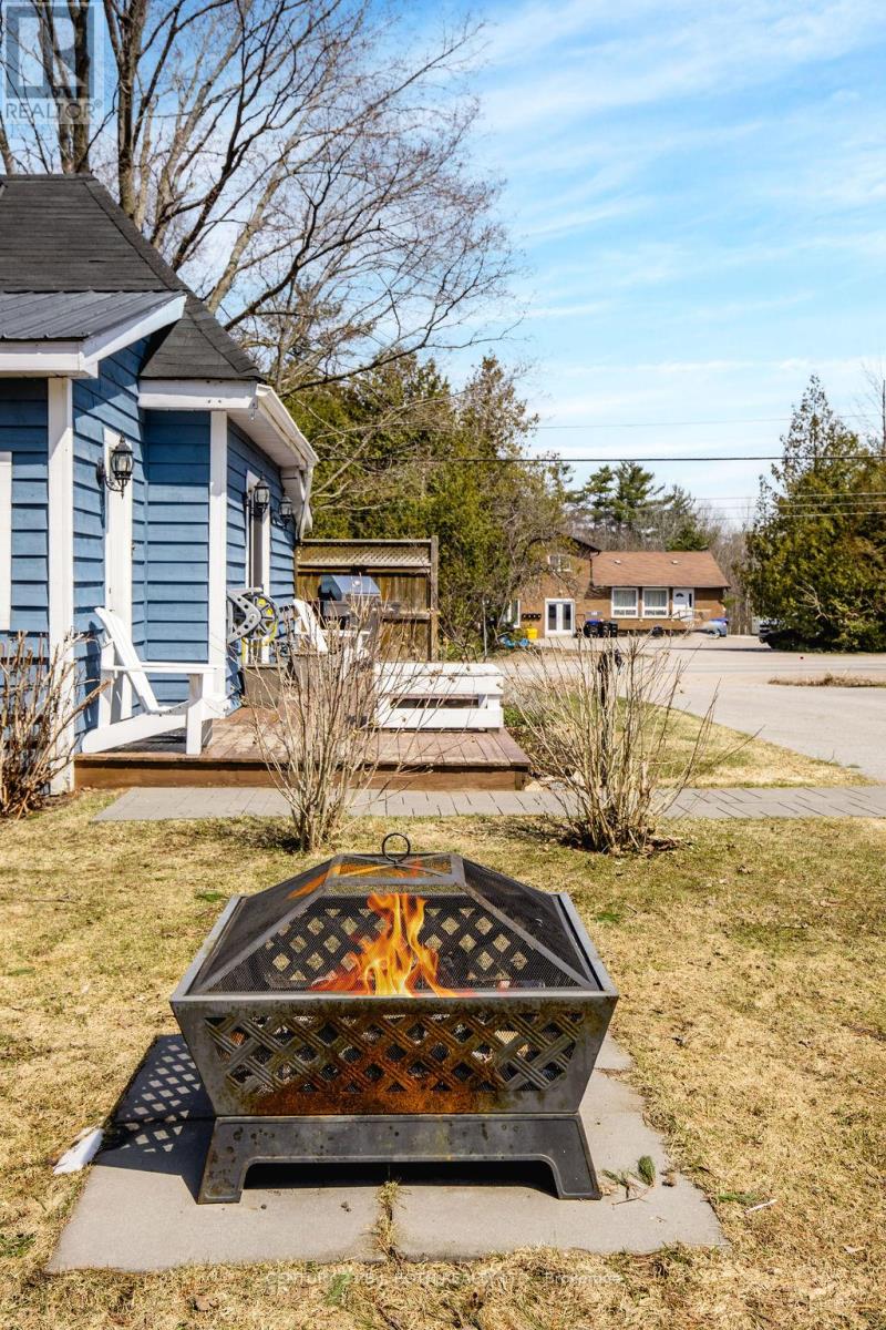 490 Park Street, Tay, Ontario  L0K 2A0 - Photo 4 - S12984718