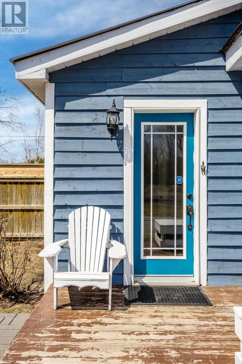 490 Park Street, Tay, Ontario  L0K 2A0 - Photo 5 - S12984718