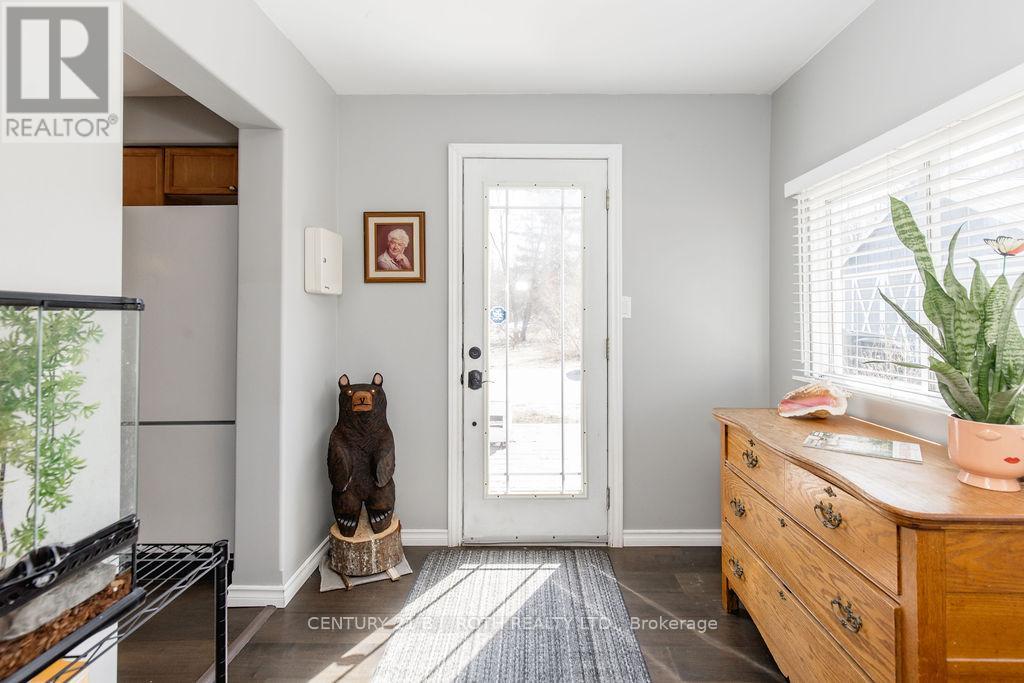 490 Park Street, Tay, Ontario  L0K 2A0 - Photo 6 - S12984718