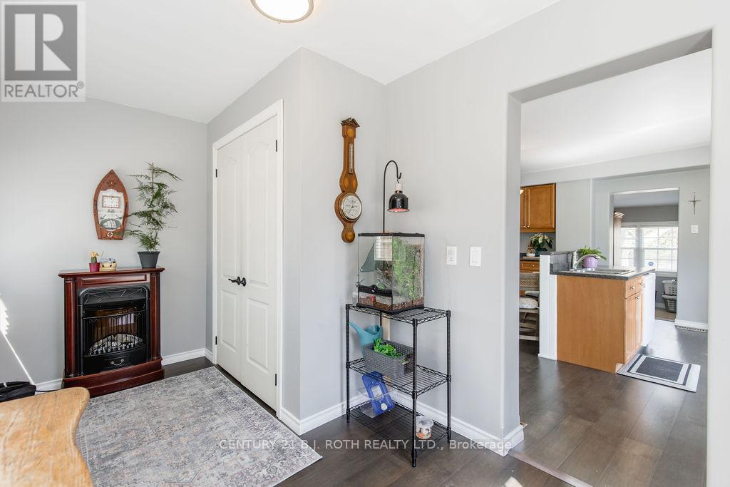 490 Park Street, Tay, Ontario  L0K 2A0 - Photo 7 - S12984718