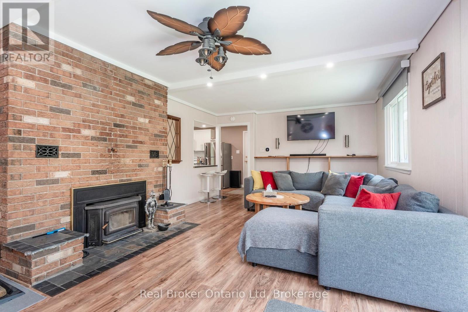 1467 Rosemount Road, Tay, Ontario  L0K 2C0 - Photo 15 - S12389589