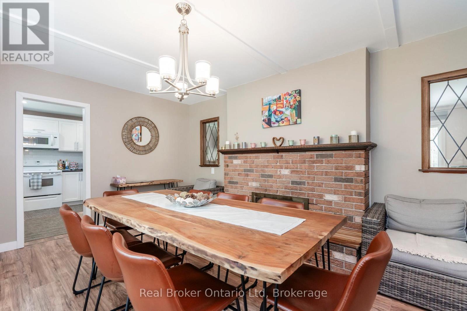 1467 Rosemount Road, Tay, Ontario  L0K 2C0 - Photo 6 - S12389589