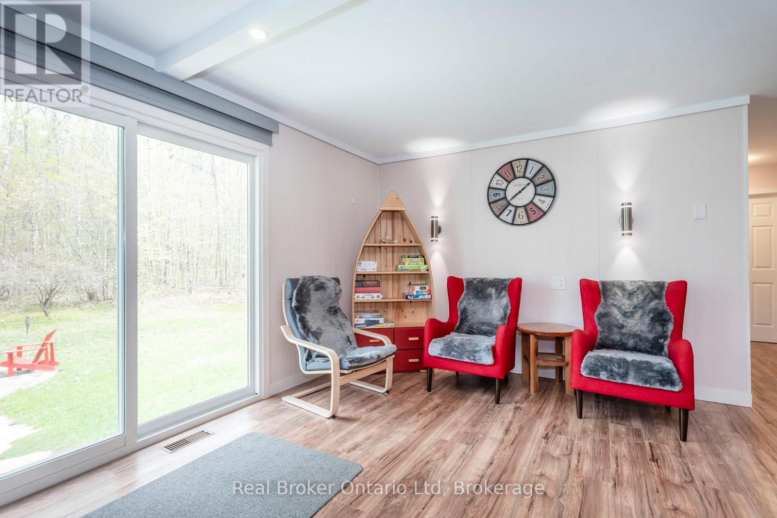 1467 Rosemount Road, Tay, Ontario  L0K 2C0 - Photo 16 - S12389589