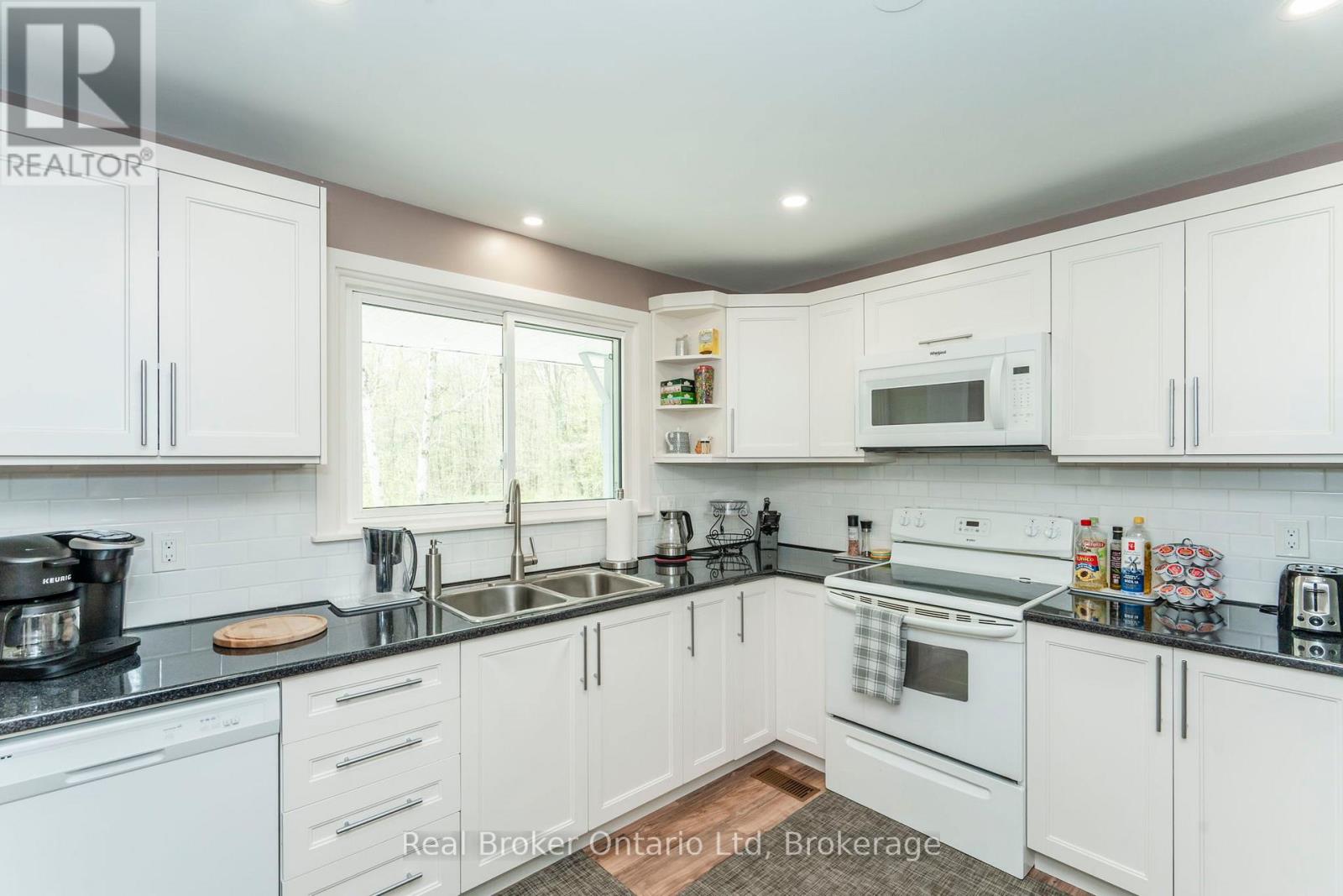 1467 Rosemount Road, Tay, Ontario  L0K 2C0 - Photo 10 - S12389589