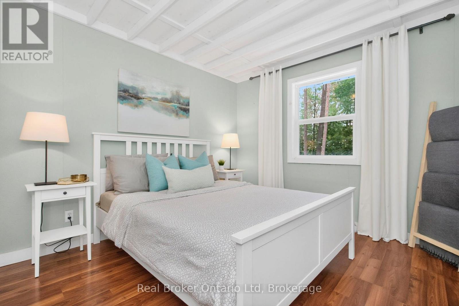 1326 Tiny Beaches Road N, Tiny, Ontario  L9M 0H3 - Photo 18 - S12602382