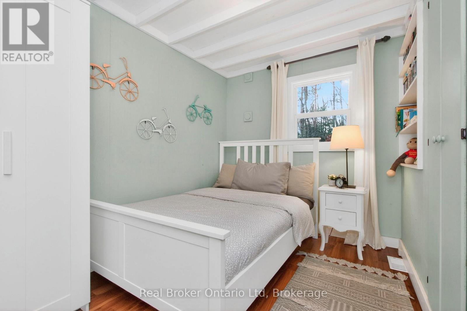 1326 Tiny Beaches Road N, Tiny, Ontario  L9M 0H3 - Photo 22 - S12602382