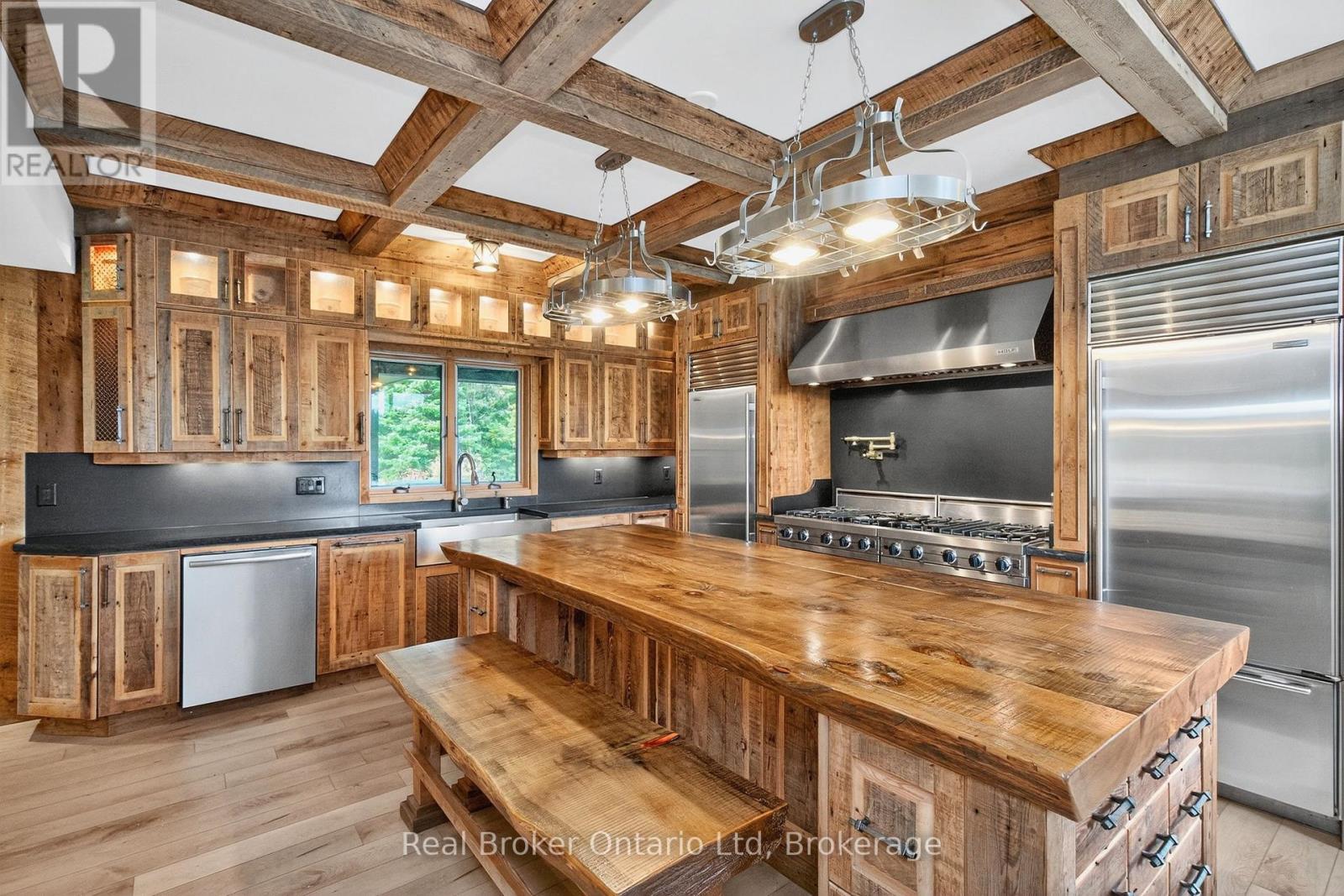 1076 Beaver Lane, Springwater, Ontario  L9X 0M1 - Photo 15 - S12812568