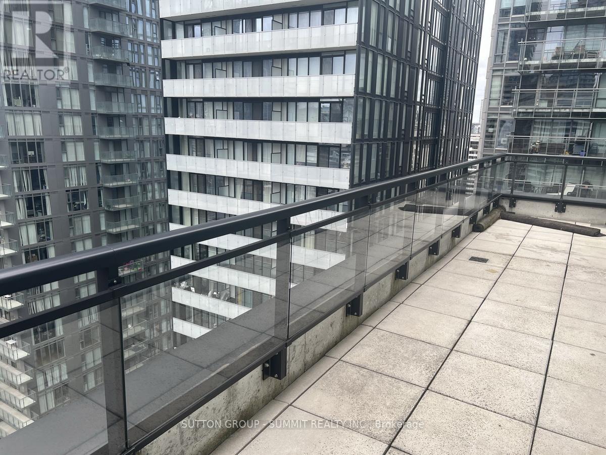 1704 - 17 Dundonald Street, Toronto, Ontario  M4Y 1K3 - Photo 17 - C12983424