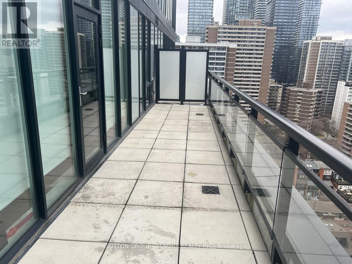 1704 - 17 Dundonald Street, Toronto, Ontario  M4Y 1K3 - Photo 18 - C12983424