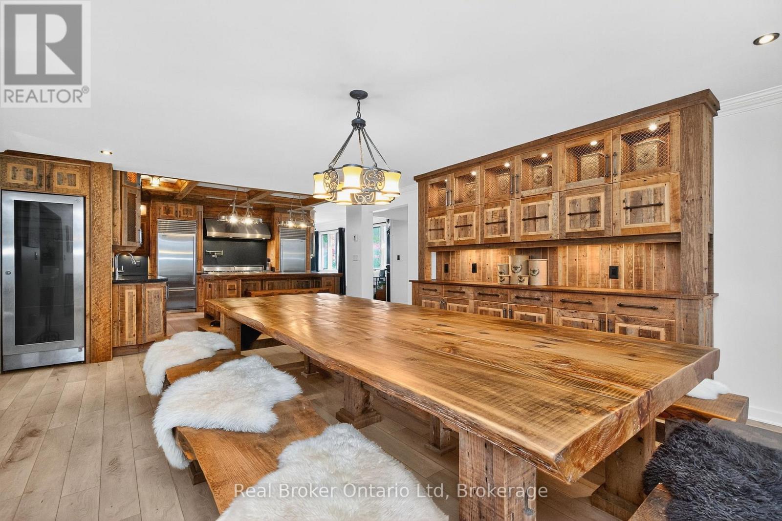 1076 Beaver Lane, Springwater, Ontario  L9X 0M1 - Photo 14 - S12812568