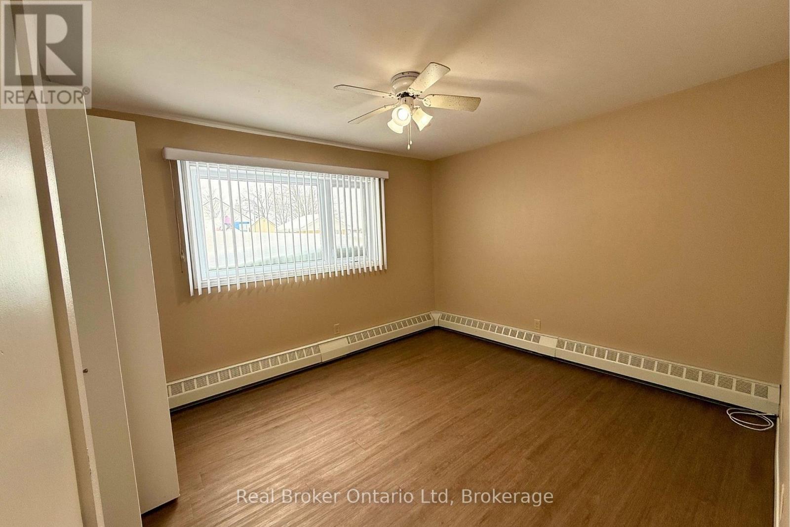 1 - 301 West Street N, Orillia, Ontario  L3V 5E1 - Photo 8 - S12892938