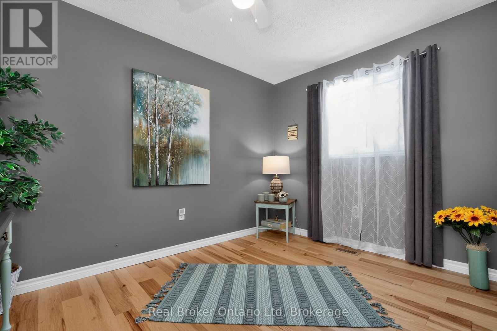 16 Mundy Avenue, Tiny, Ontario  L9M 0B5 - Photo 10 - S12888304