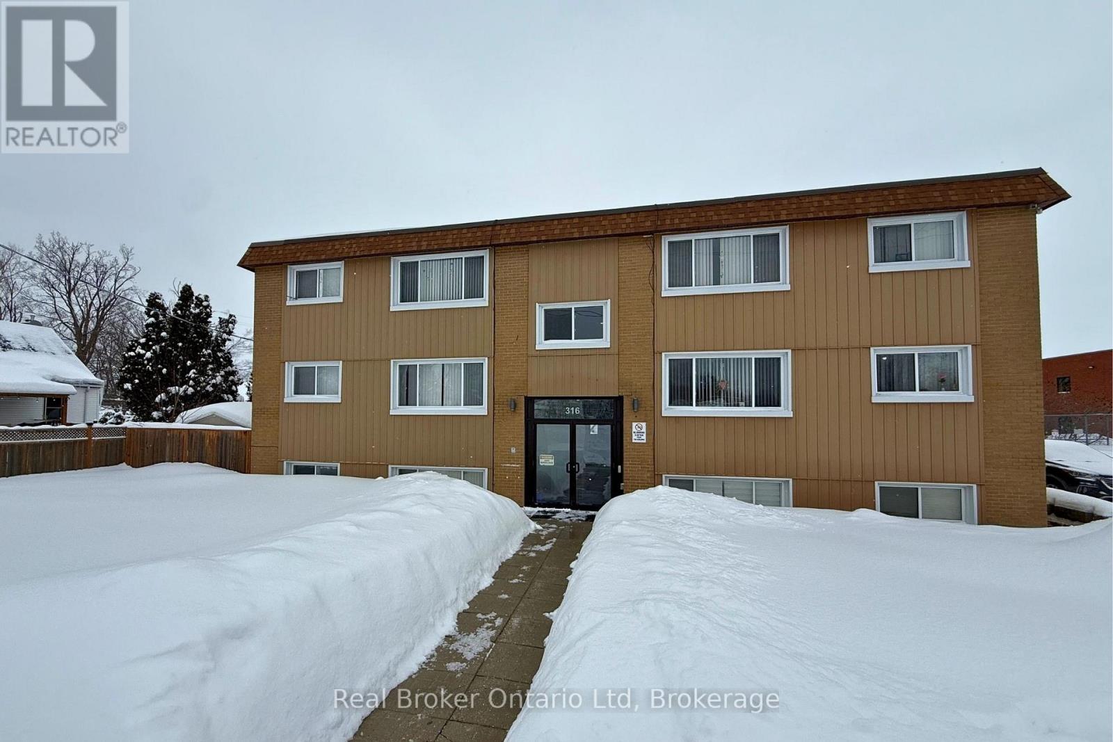 10 - 316 Peter Street N, Orillia, Ontario  L3V 5A2 - Photo 1 - S12892580