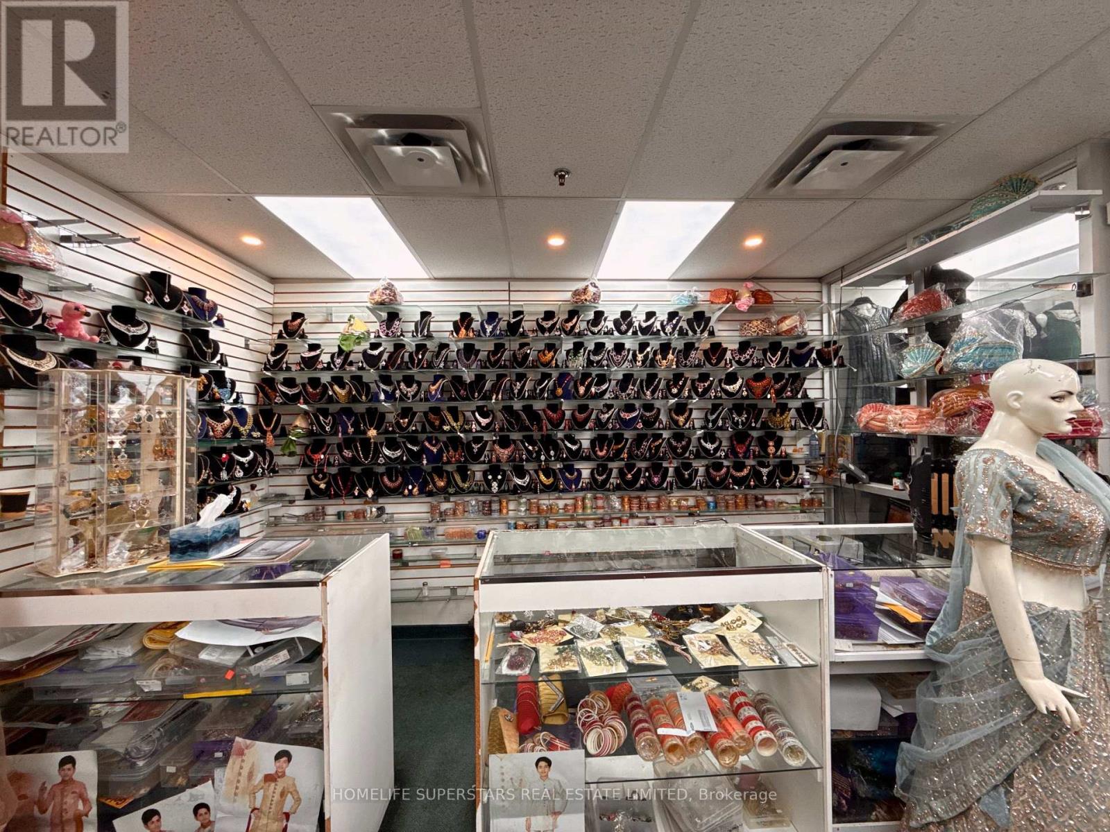 5 - 2575 Steeles Avenue E, Brampton, Ontario  L6T 5T1 - Photo 2 - W12984520