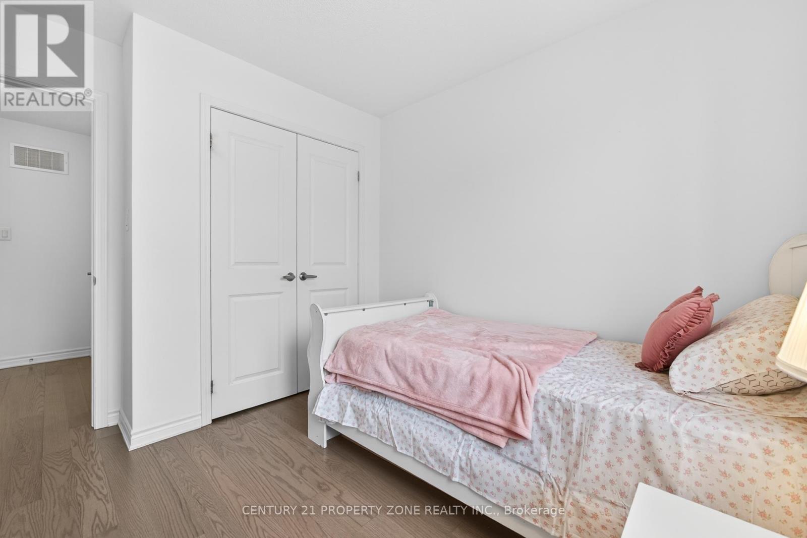 5186 Viola Desmond Drive, Mississauga, Ontario  L5M 2S7 - Photo 36 - W12984542